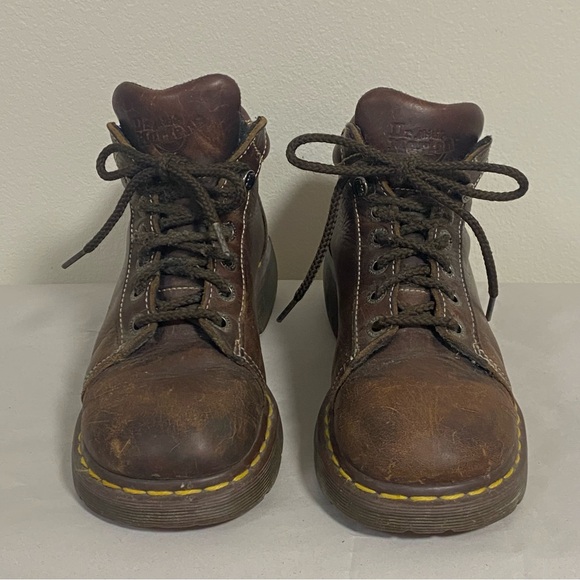 Doc Martens Boots Women’s 10 Brown Leather 8542 Ankle Lace-Up Boots Toya Boots - Picture 3 of 16